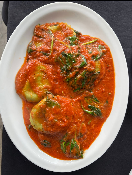 Ravioli Di pollo y spinaci